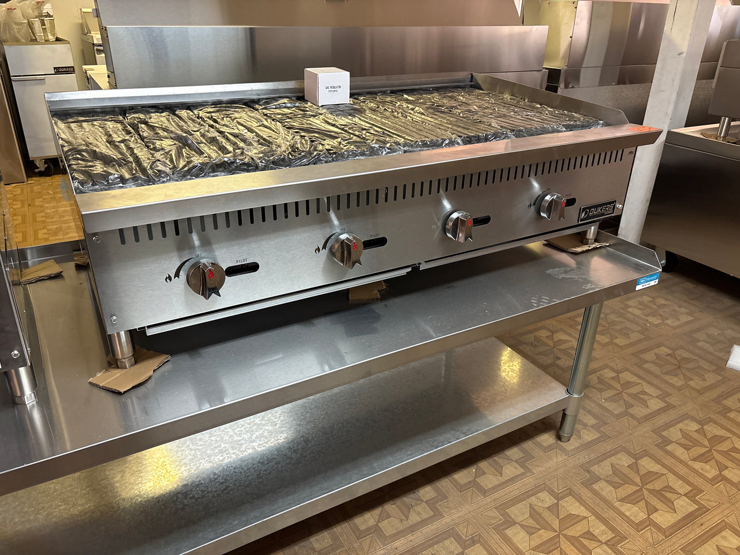 Dukers 48” Charbroiler
