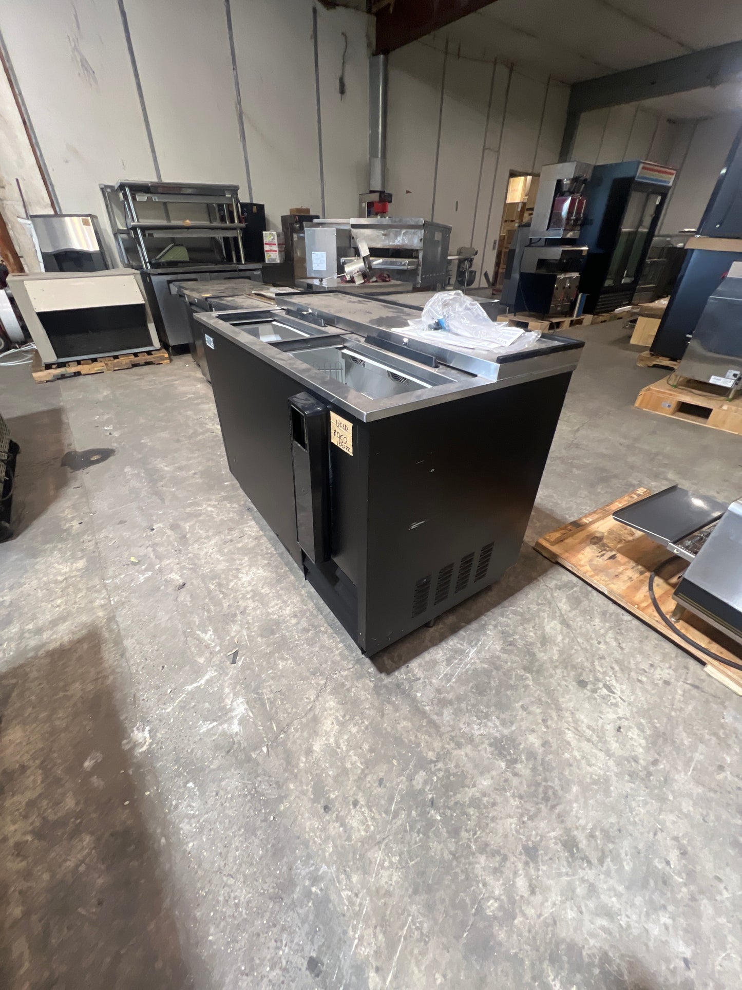 CES 50" Bottle Cooler - 10022