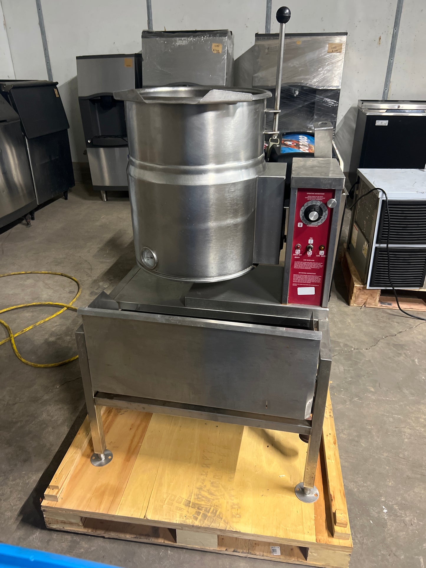 Crown Food Service Equipment Tilt Kettle 10147
