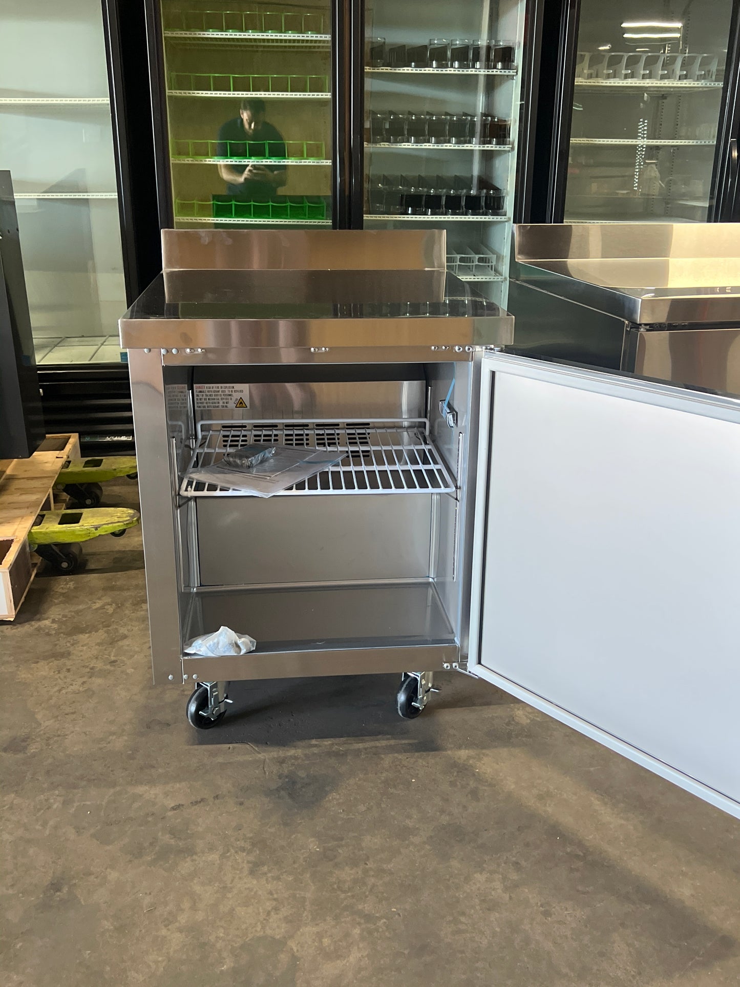 CES 27" Worktop Cooler