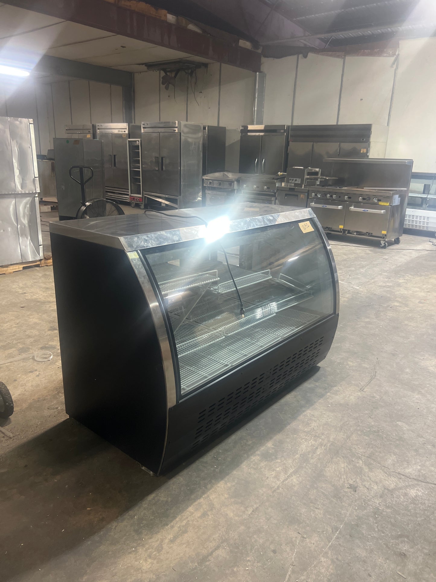 64” Avantco Deli Case - 10152