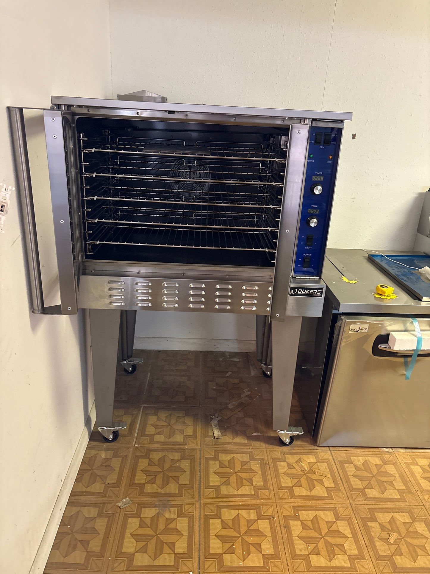 Dukers Single Convection Oven