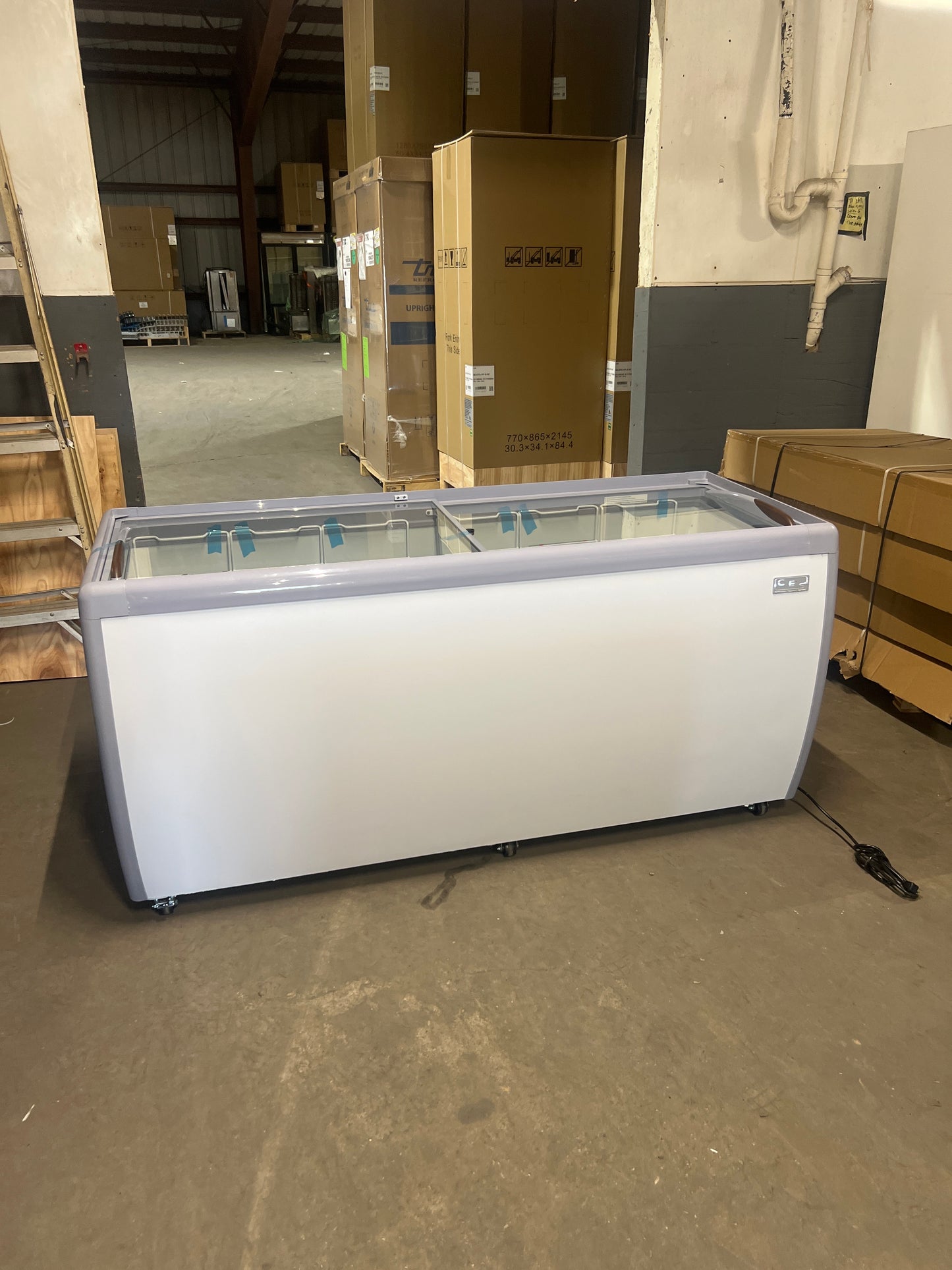 CES 70" Ice Cream Freezer SD-560VT