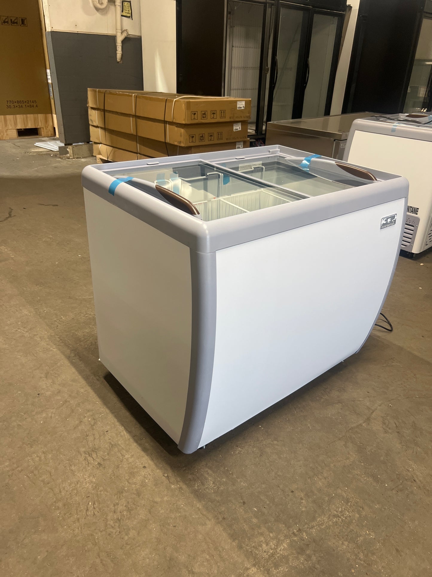 CES 39" Ice Cream Freezer SD-260VT