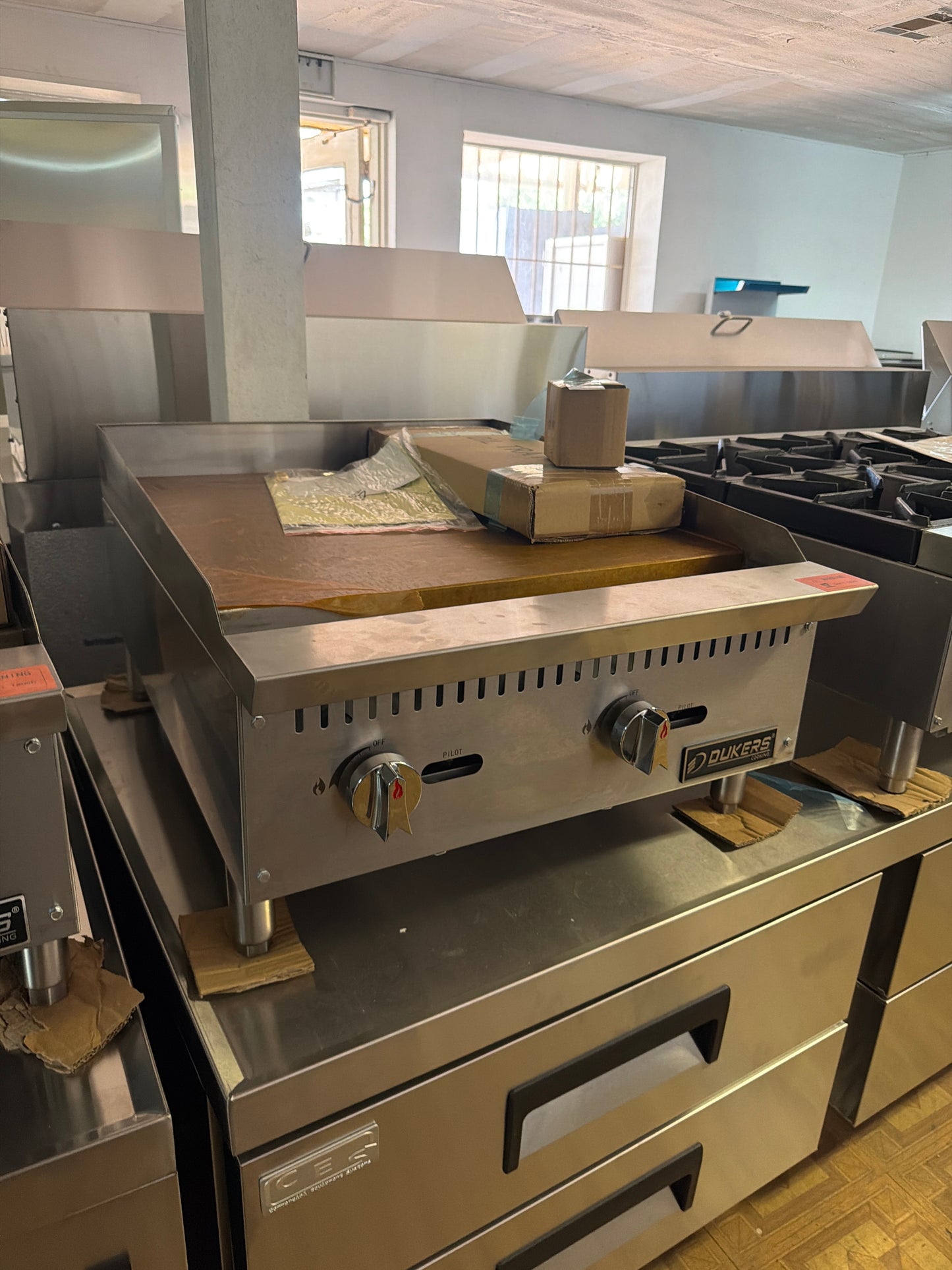 Dukers 24” Griddle