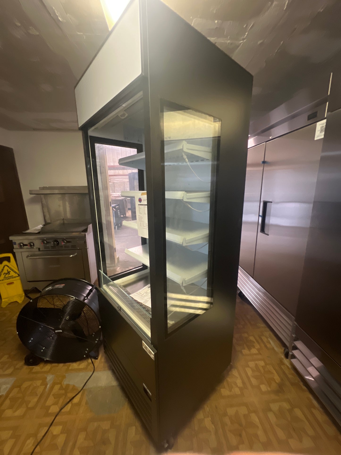 CES 30" Open Air Merchandiser