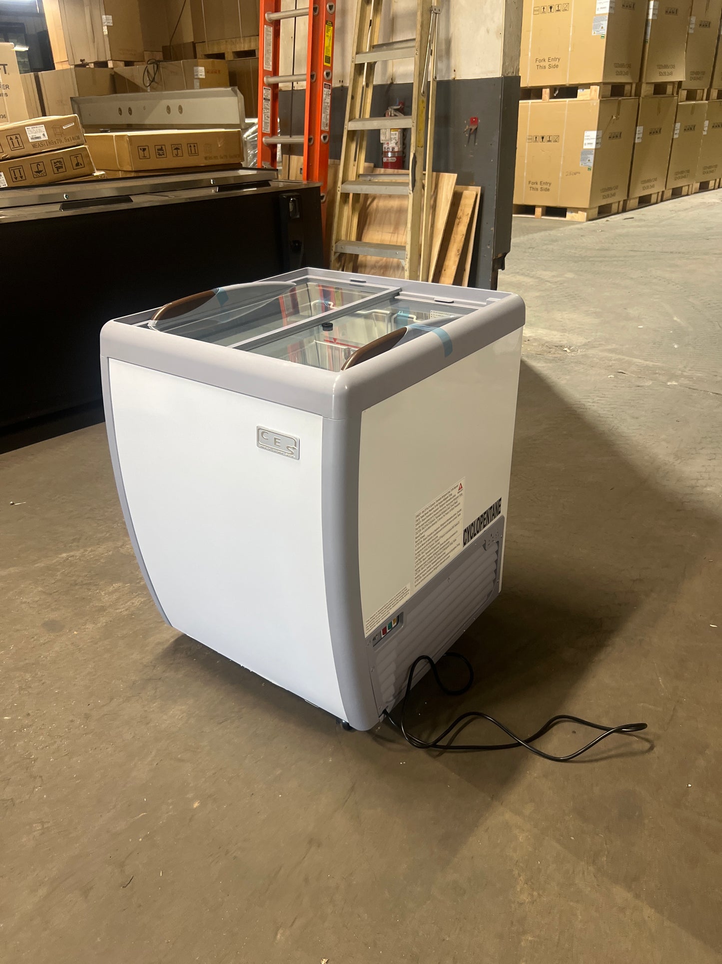 CES 27” Ice Cream Freezer SD-150VT