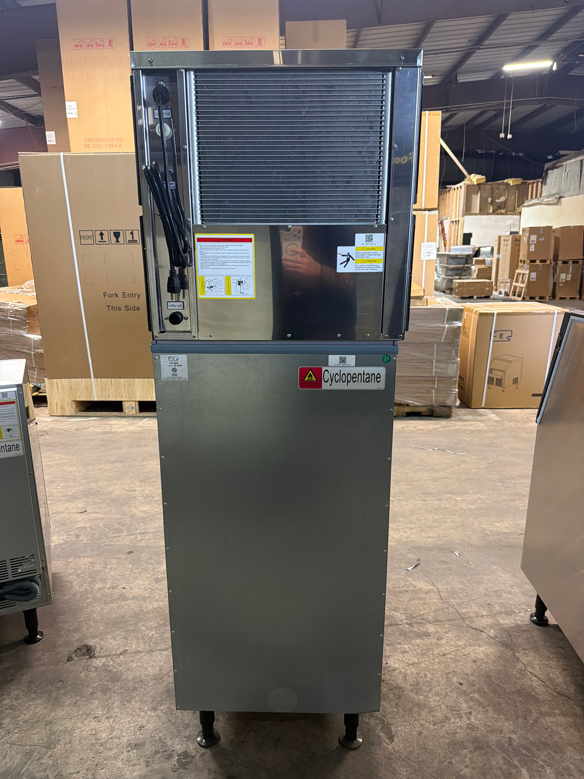 350LB/DAY ICE MACHINE