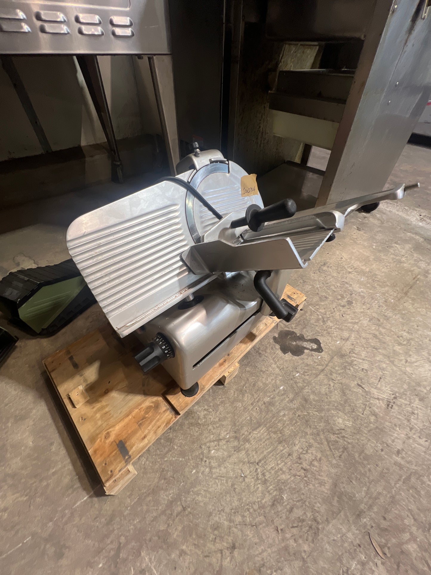 Globe Automatic Slicer - #10034