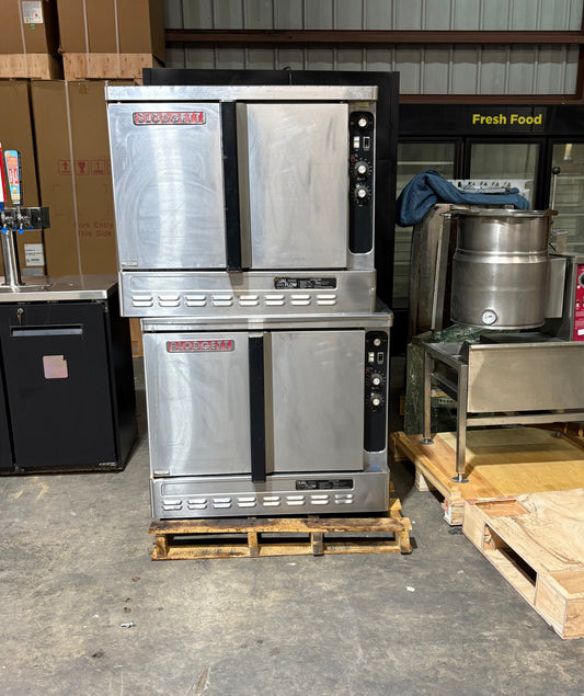Used Blodgett DFG-100/200 Double Stack Gas Convection Oven